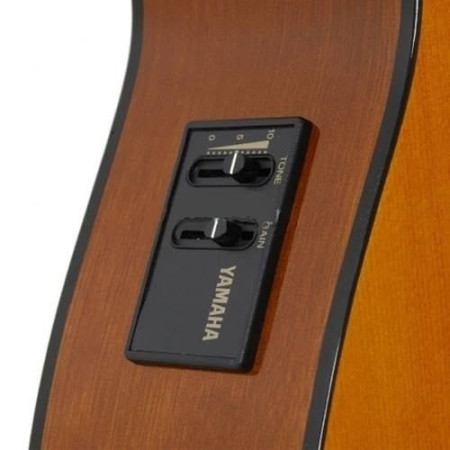 Kit guitarra electroacústica Yamaha C40 + Amplificador estuche afinador y mas