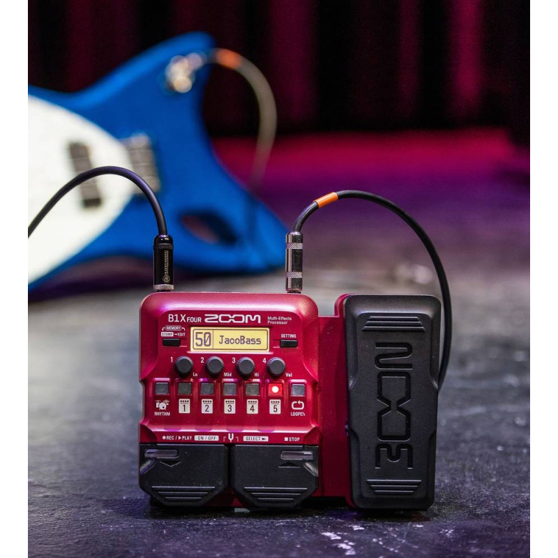 ZOOM B1XON Pedalera multi efectos para bajo