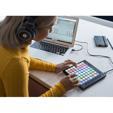 NOVATION LAUNCHPAD MINI MK3 Controladores de pads midi