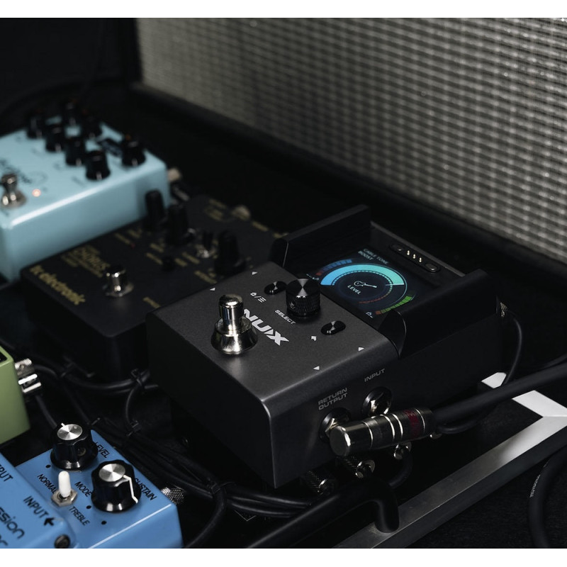 NUX B-8: Sistema inalámbrico de guitarra para tocar en casa o escenario