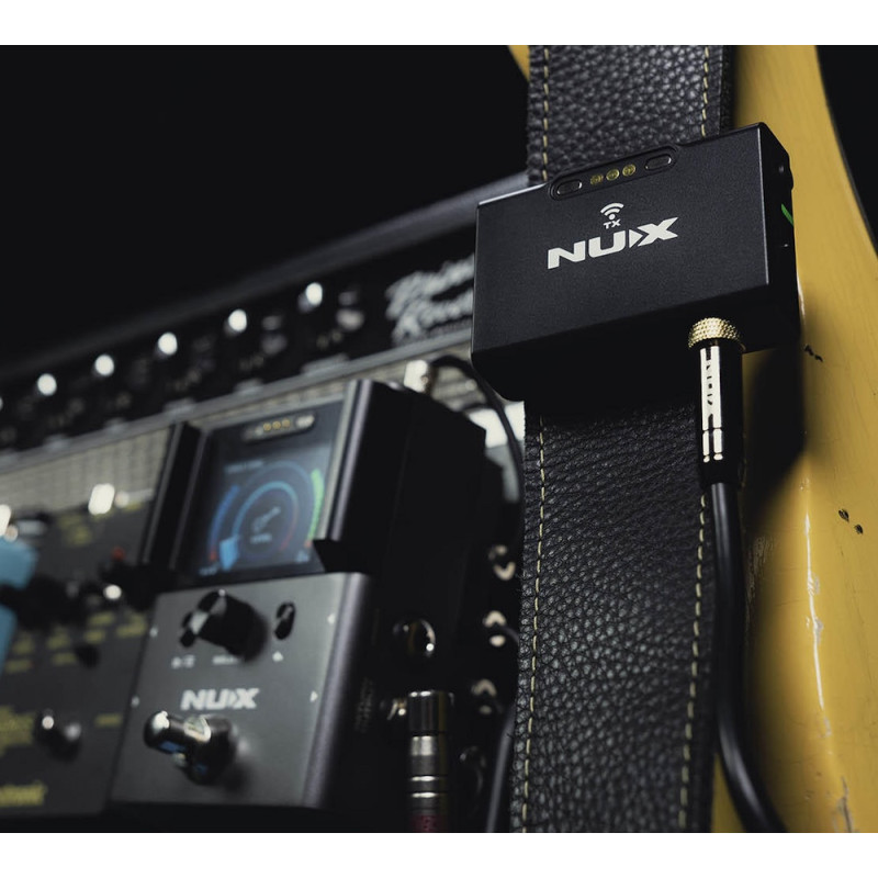 NUX B-8: Sistema inalámbrico de guitarra para tocar en casa o escenario