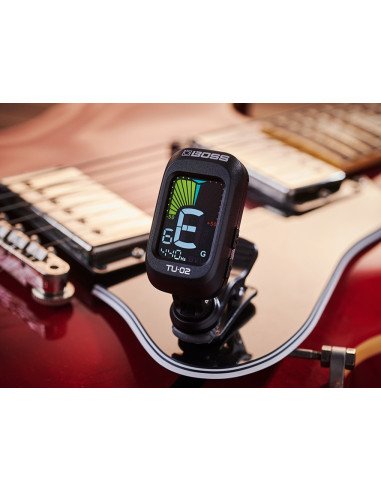 Afinador Clip-On BOSS TU-02: Precisión y Portabilidad para Músicos