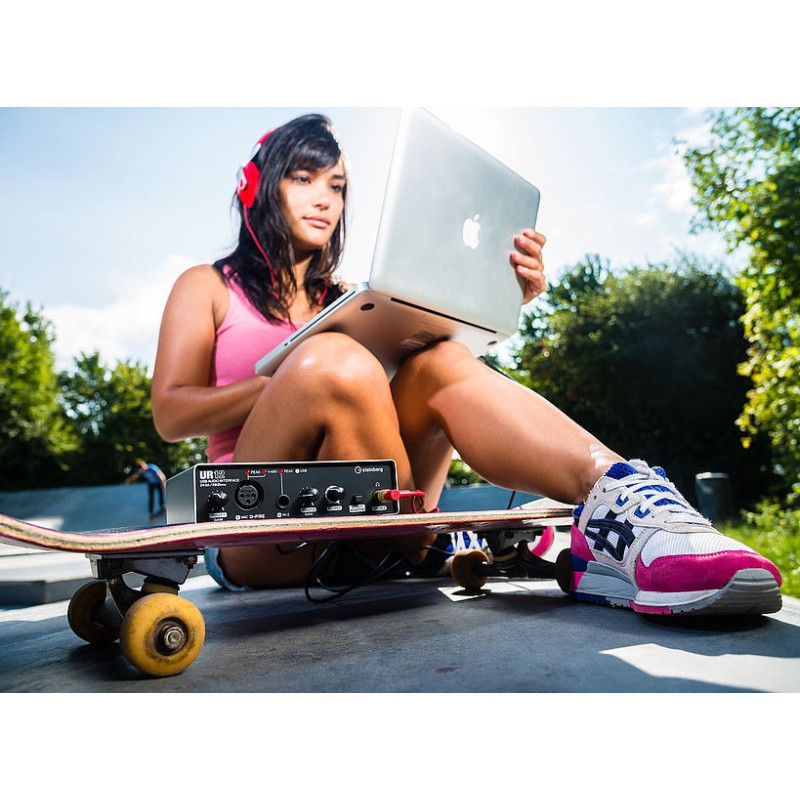 STEINBERG UR12 Interfaz de audio USB 2x2 con 1x D-PRE y soporte 192 kHz