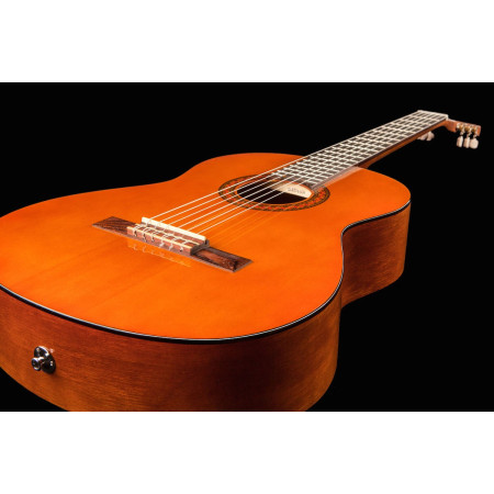 YAMAHA CX40 Guitarra electro-acustica clásica con cuerdas de nylon